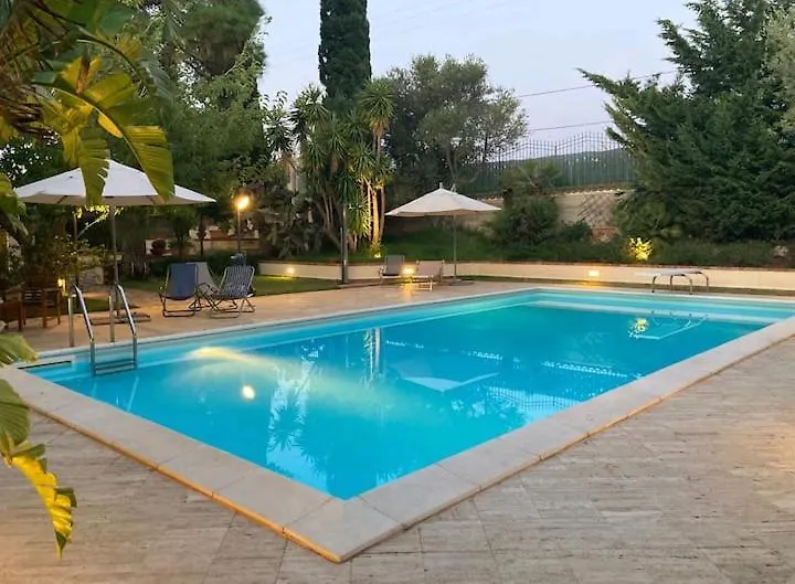 קאסטלמארה דל גולפו Villa Flora