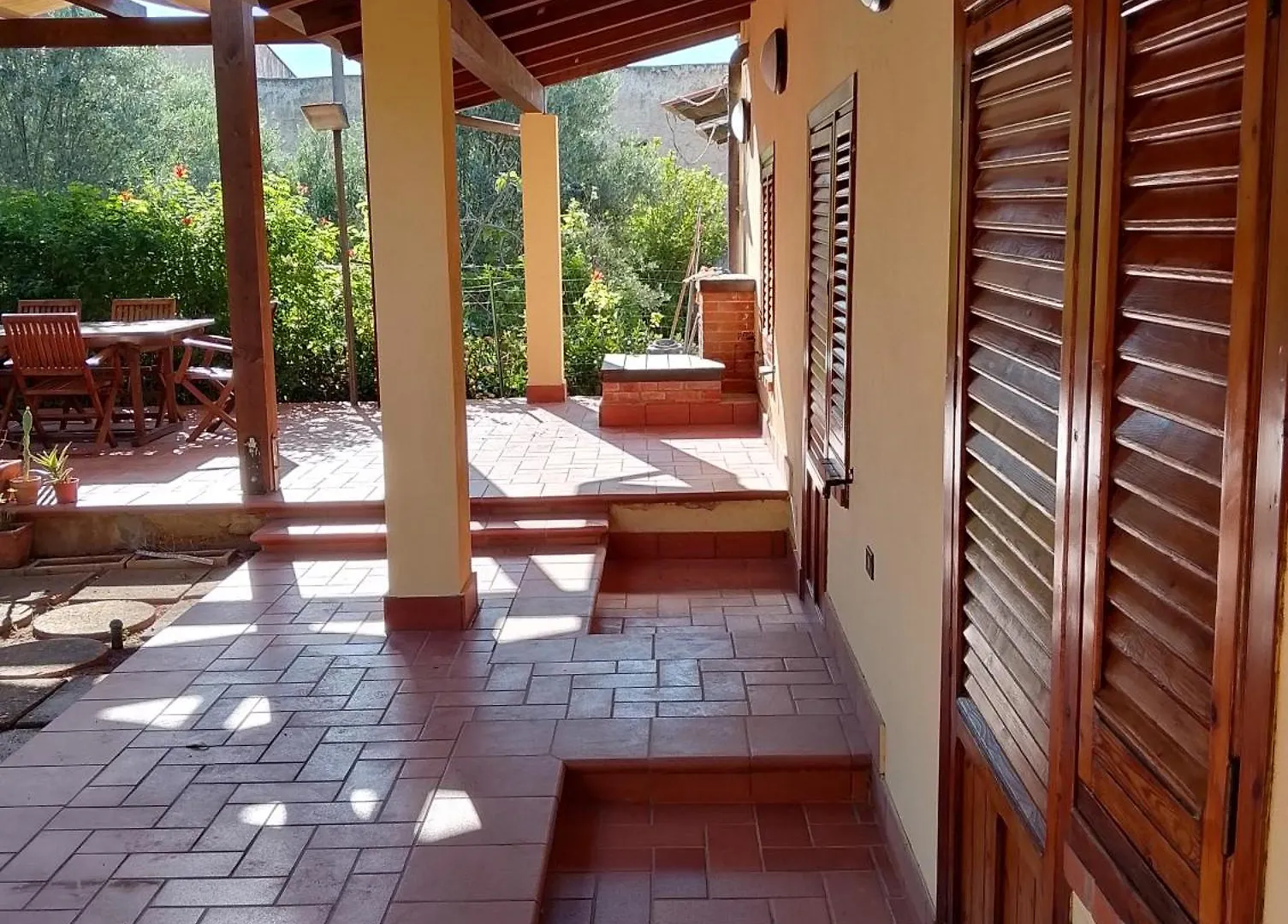 קאסטלמארה דל גולפו Villa Flora קאסטלמארה דל גולפו