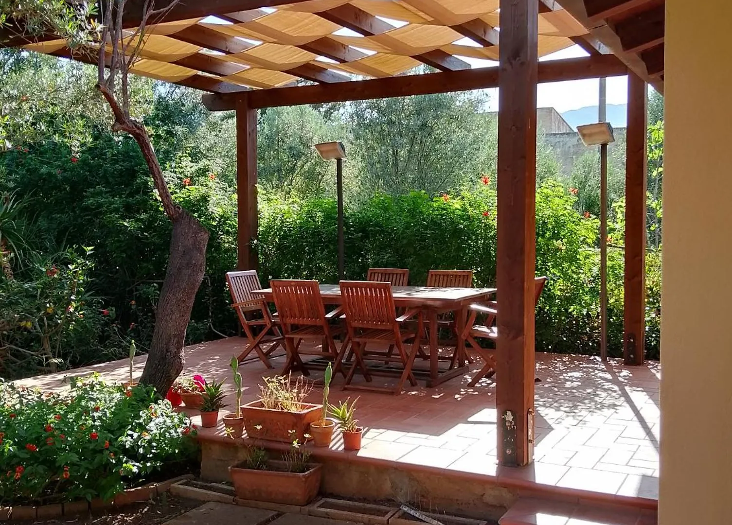 קאסטלמארה דל גולפו Villa Flora