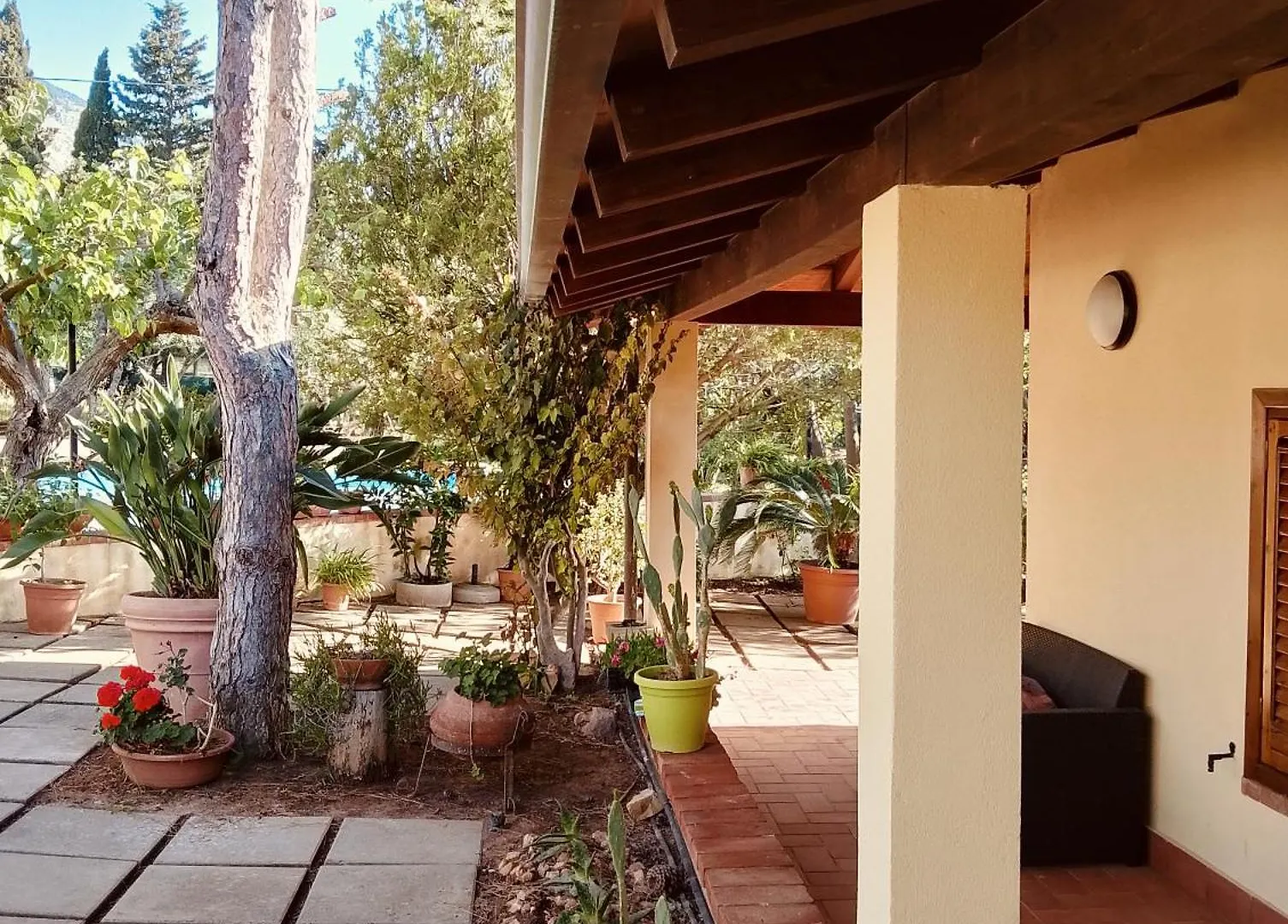 קאסטלמארה דל גולפו Villa Flora